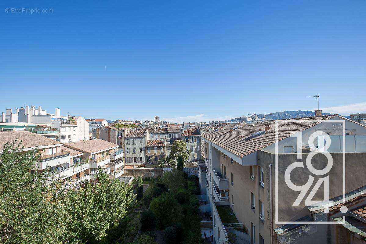 Appartement à MARSEILLE-5E