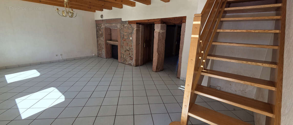 Maison à BOURG-BRUCHE