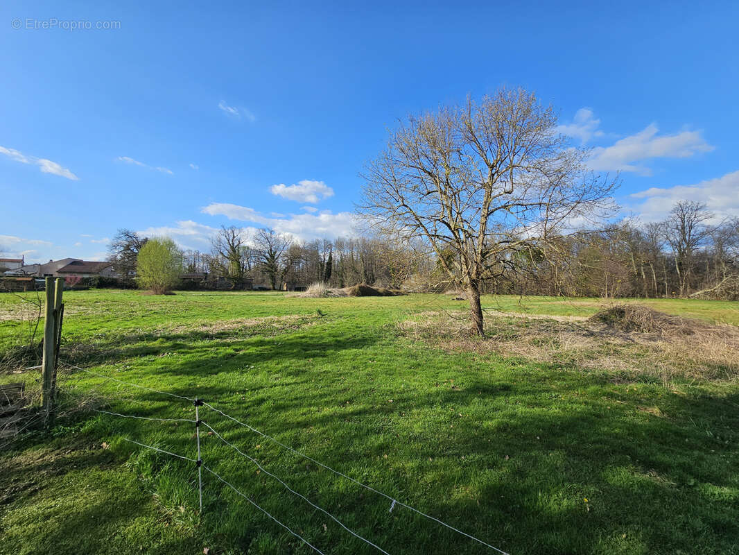 Maison à PUY-GUILLAUME