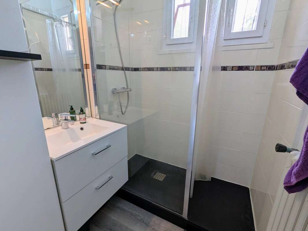 Maison 71 m² à Hurigny  - photo 8