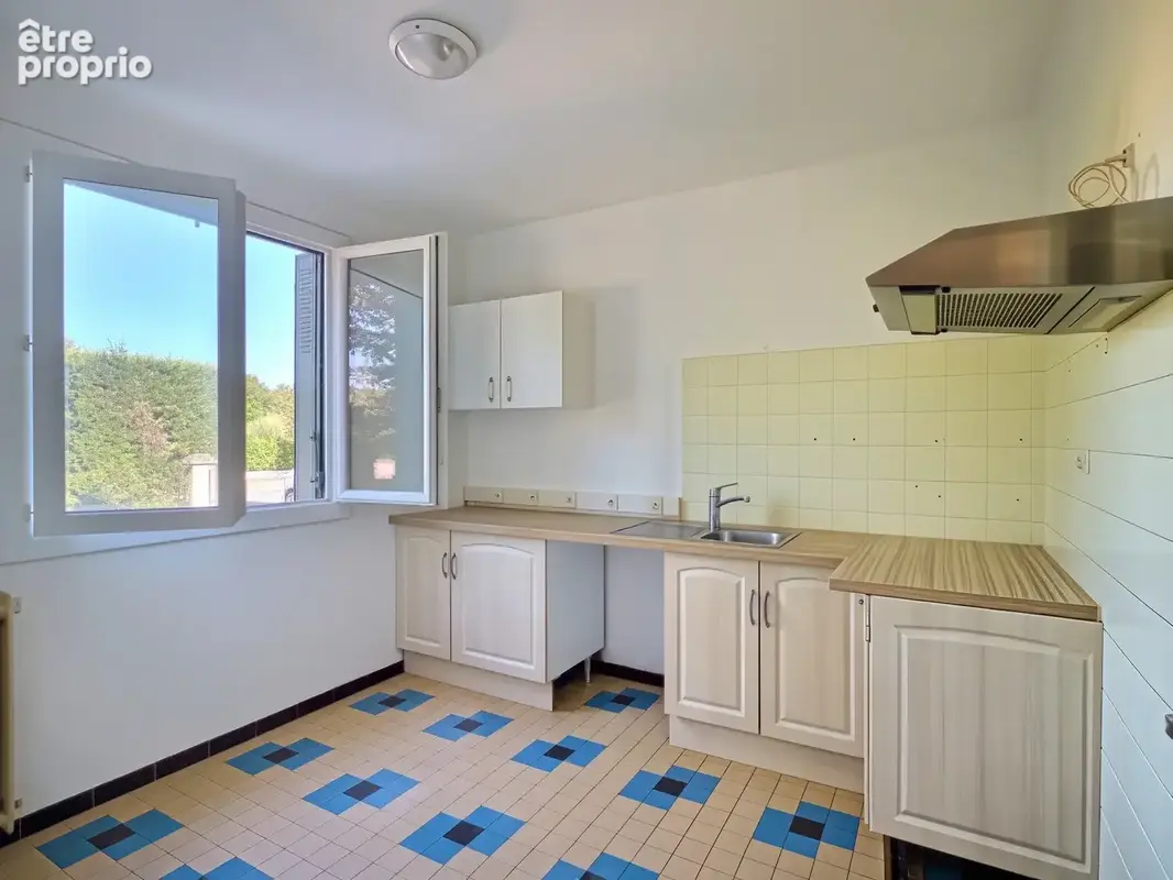 Maison de type 4 avec dépendance et jardin - photo 2