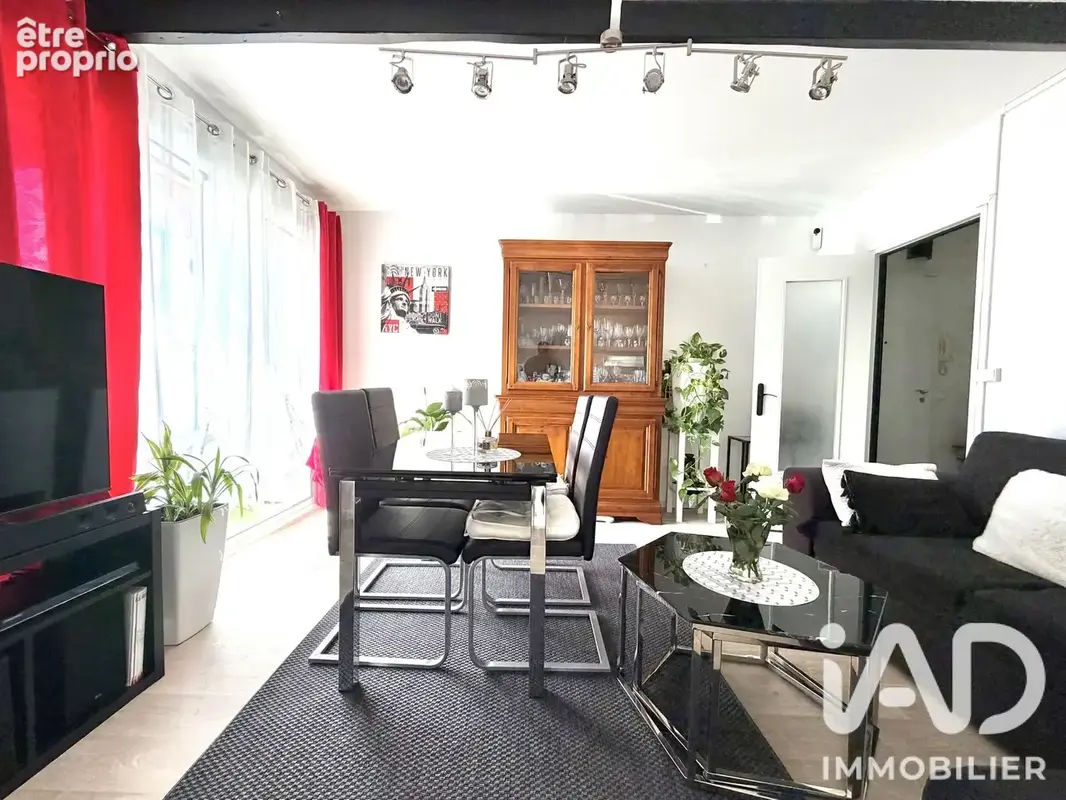 Photo 1 - Appartement à SAINT-FARGEAU-PONTHIERRY