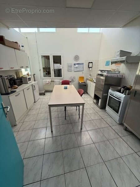 Commerce à MARSEILLE-14E