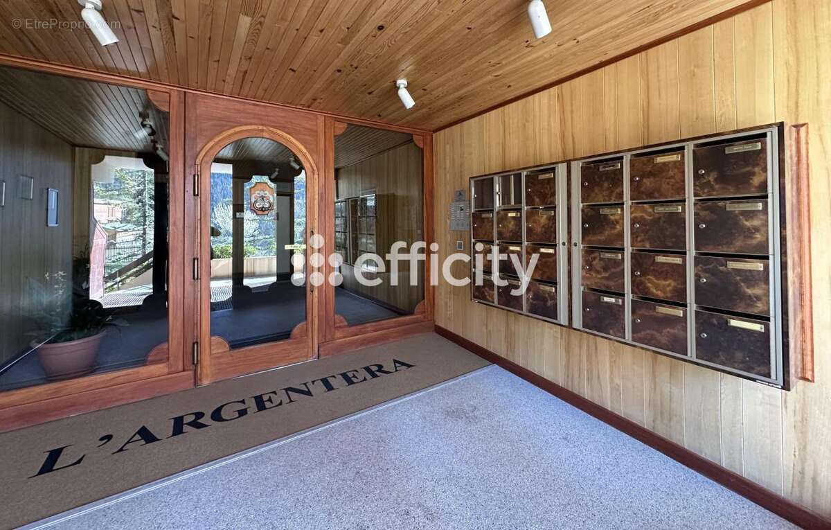 Appartement à SAINT-ETIENNE-DE-TINEE
