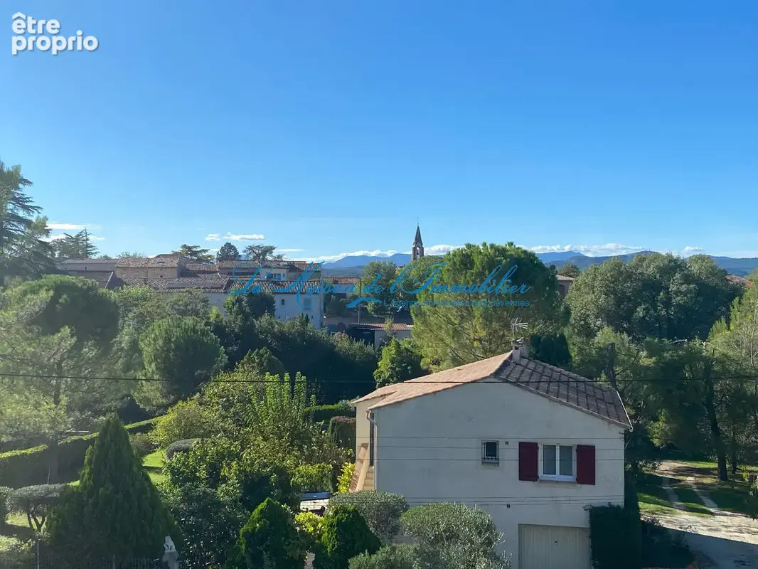 Sud d'Anduze, maison F7 avec double garage, piscine sur 2411 m2 de terrain clos et arboré - photo 8