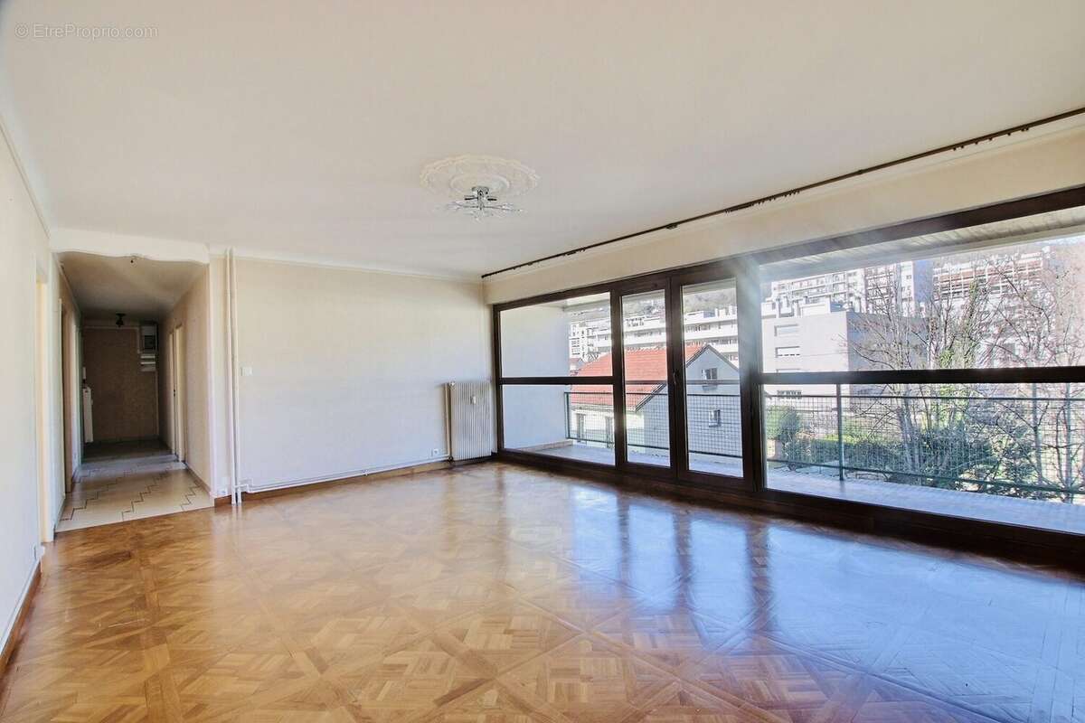 Appartement à CHAMALIERES