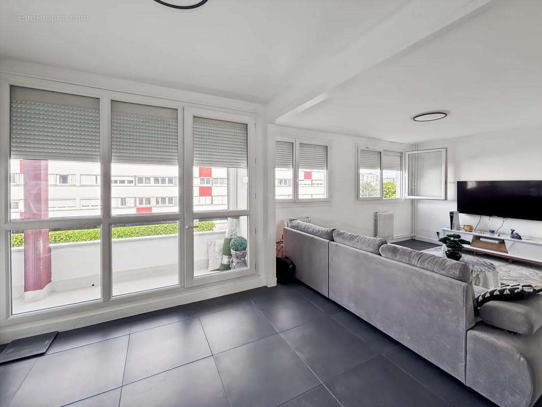 Appartement à FLEURY-LES-AUBRAIS