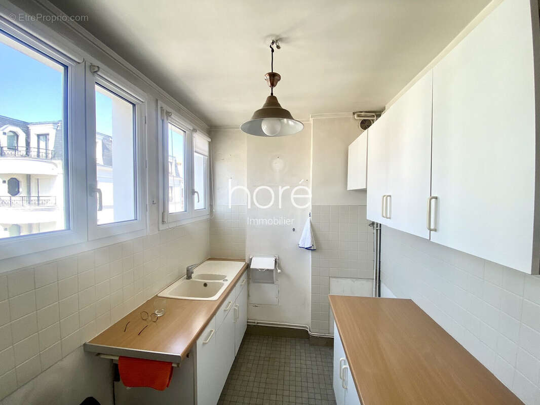 Appartement à ASNIERES-SUR-SEINE