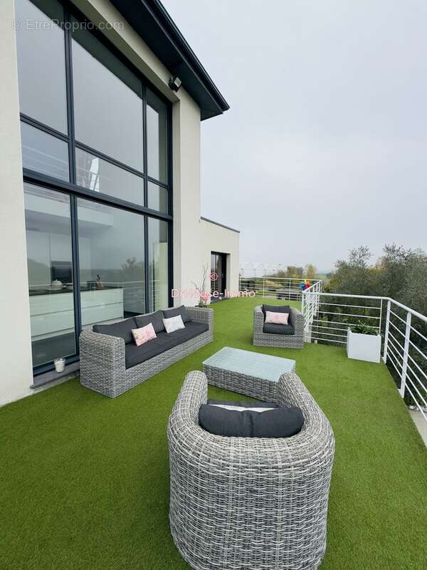 Maison à BRUAY-LA-BUISSIERE