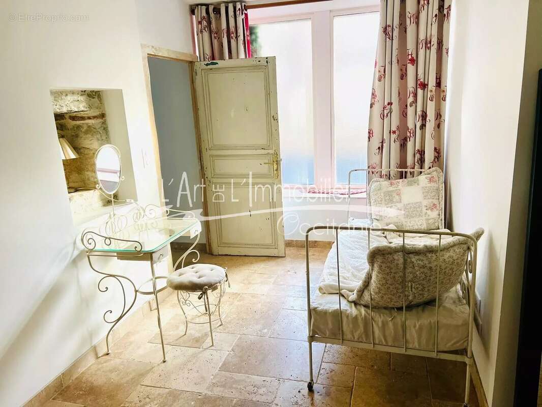 Maison à MERCUES