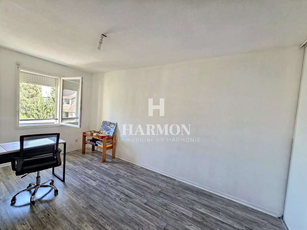 Maison T5 en centre ville d'Oloron - photo 6