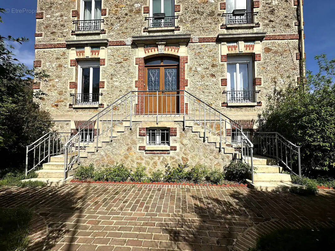 Appartement à COULOMMIERS