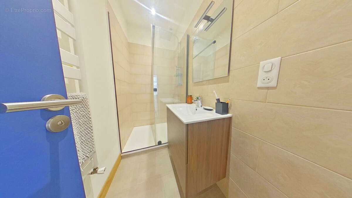 Appartement d'exception de 128 m² entièrement rénové - Charme de l'ancien et prestations contemporaines - photo 11