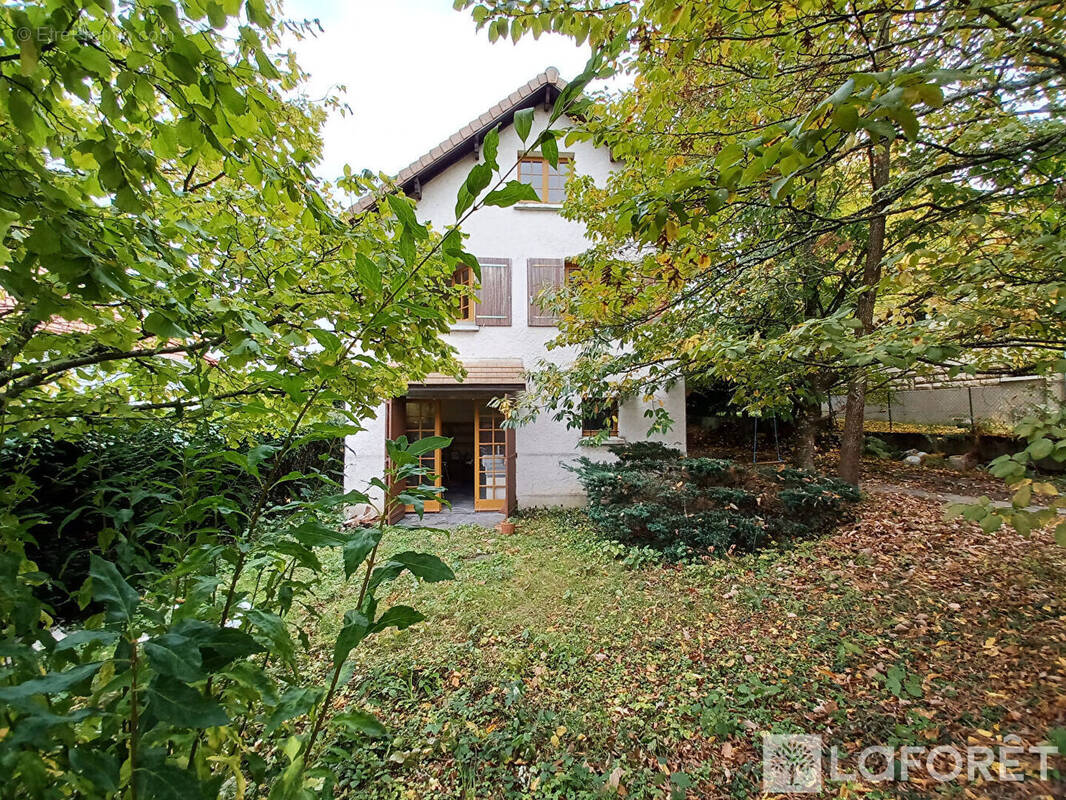 Maison à GIF-SUR-YVETTE