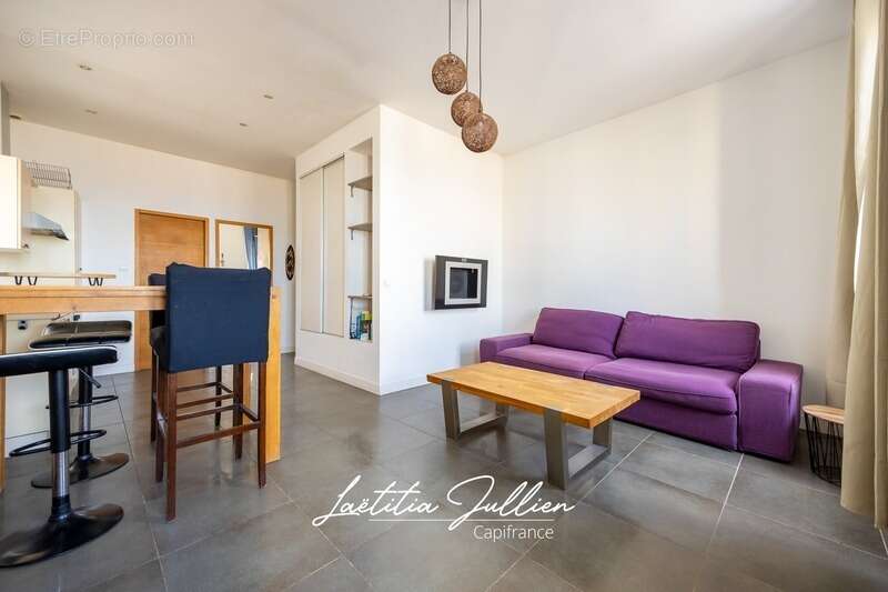 Appartement à MARSEILLE-8E