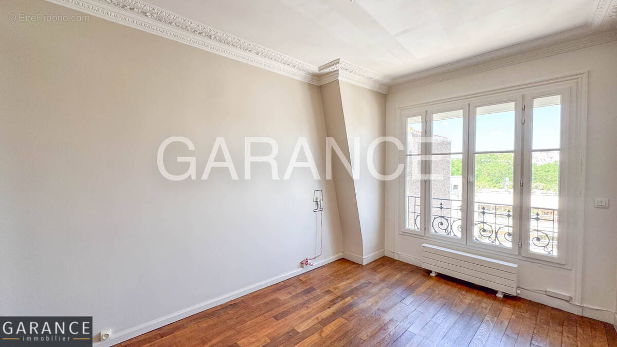 Appartement à PARIS-12E