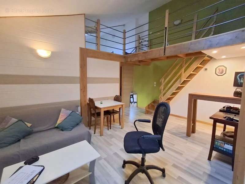 Appartement à LARGENTIERE