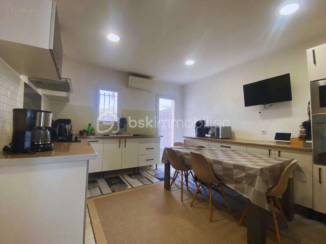 Maison à SAINT-GILLES