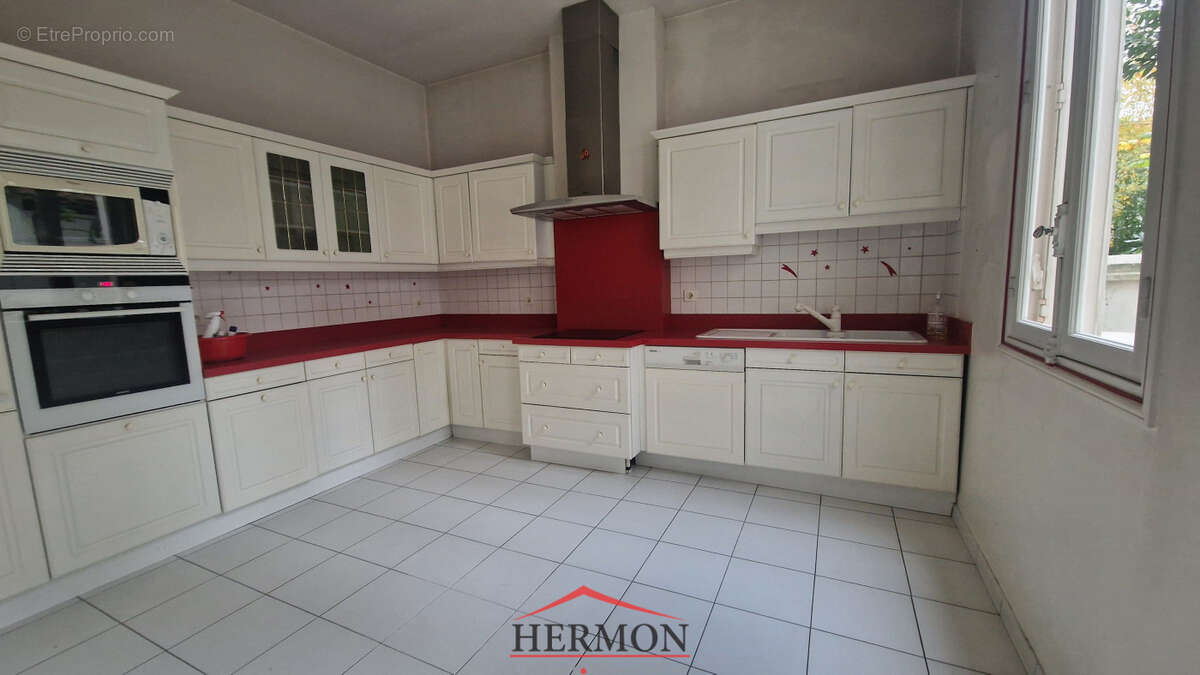 Maison à ASNIERES-SUR-SEINE