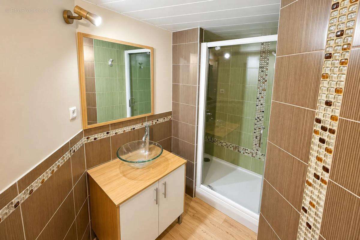 Appartement à AX-LES-THERMES
