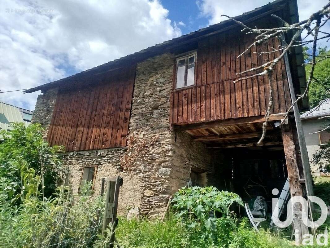 Photo 3 - Maison à SAINT-GEORGES-DES-HURTIERES