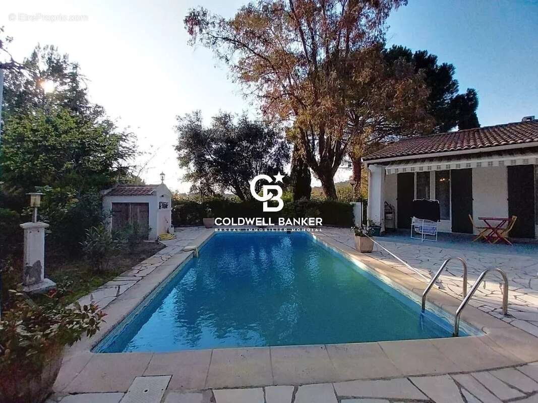 Maison à ROQUEBRUNE-SUR-ARGENS