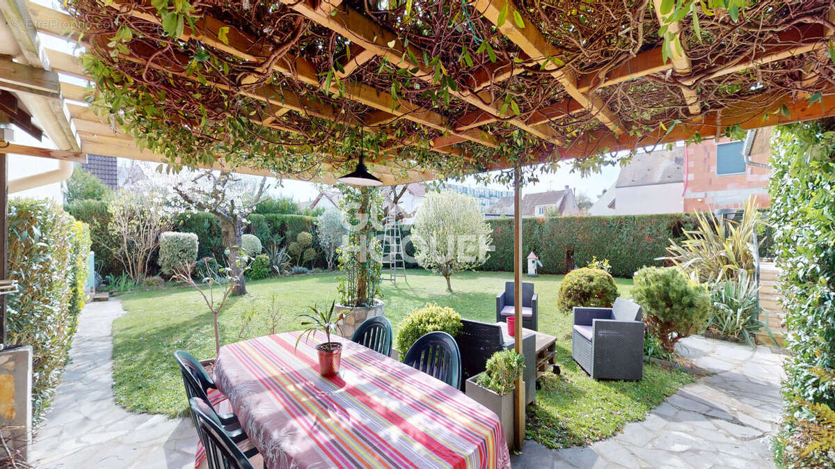 Maison à FRANCONVILLE