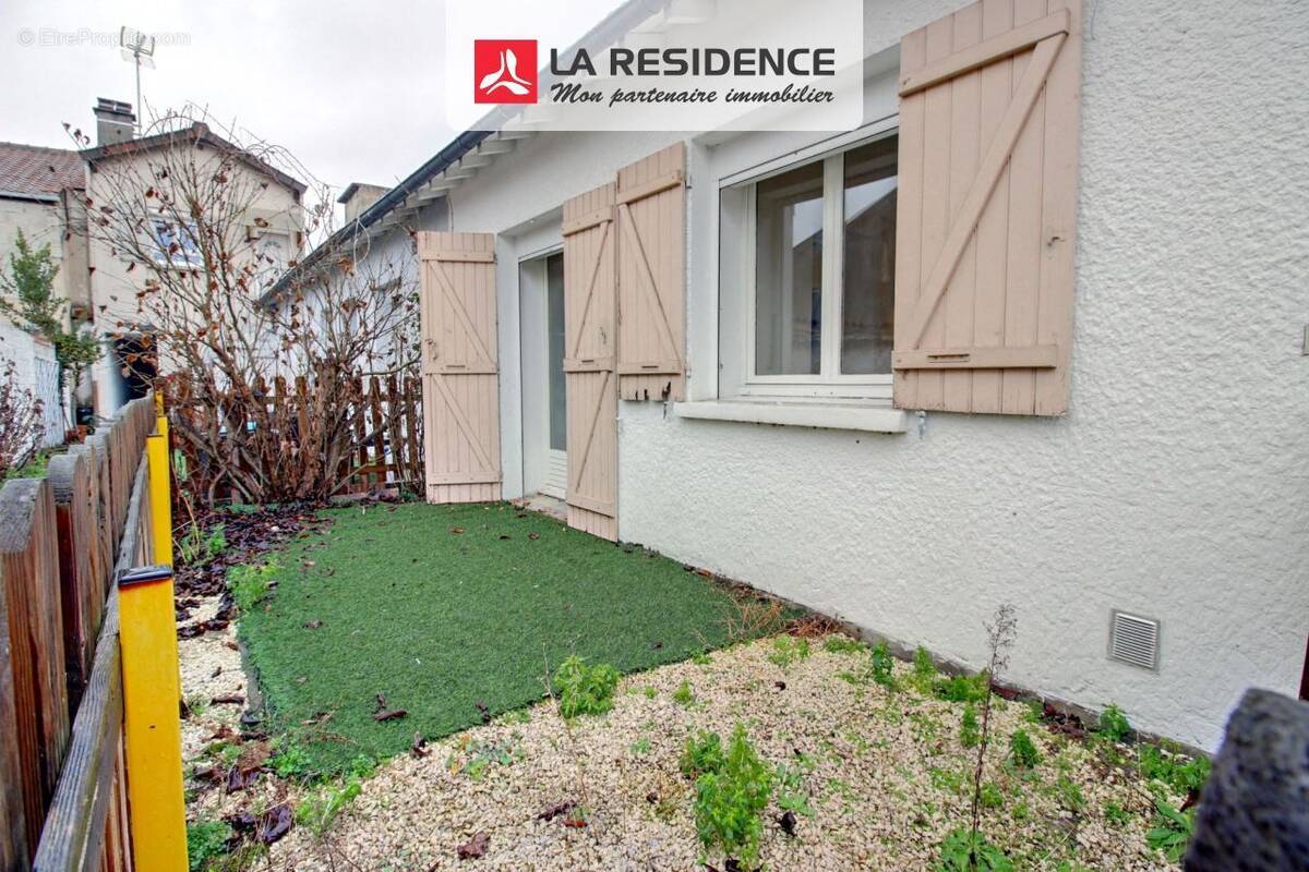 Appartement à HOUILLES