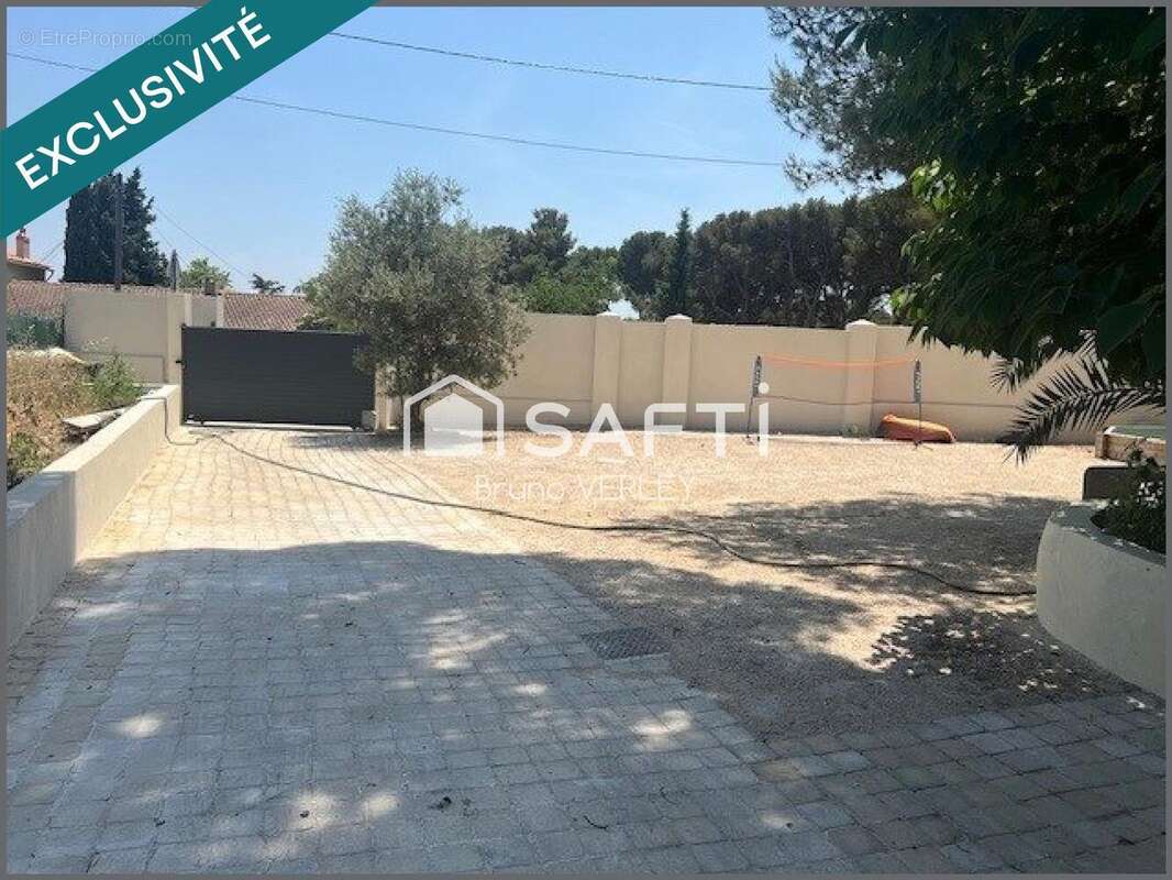 Photo 2 - Maison à MARSEILLE-15E