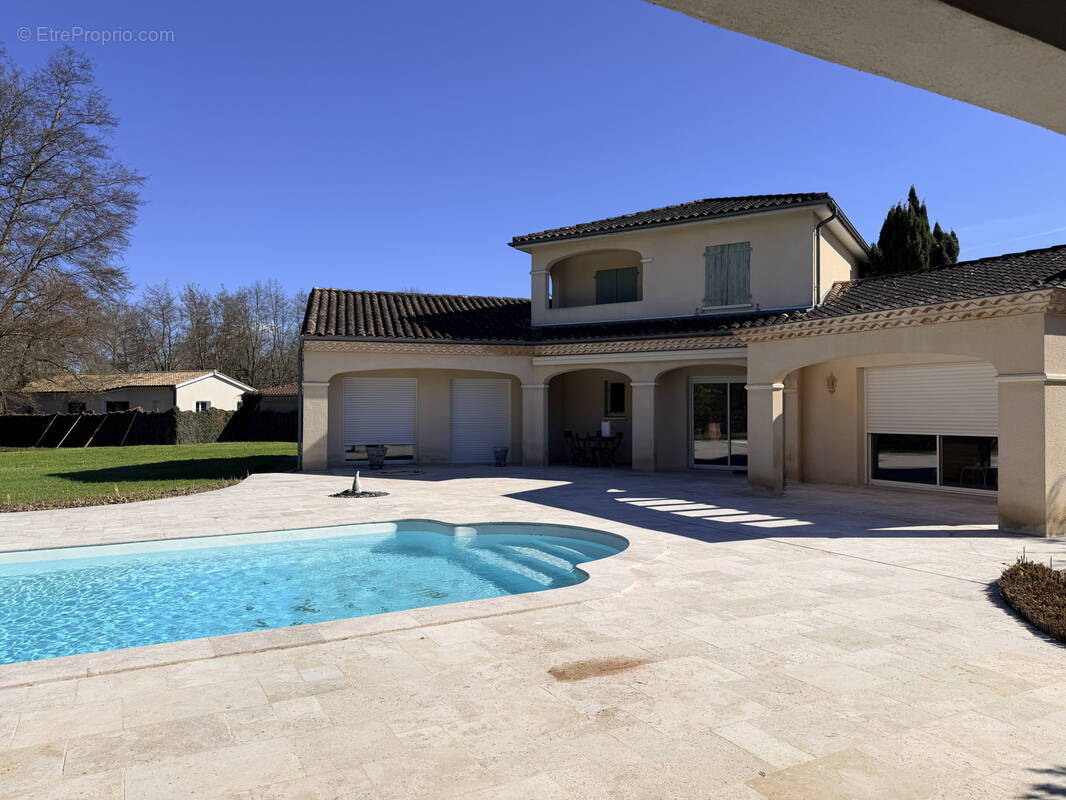 Maison à LE PIAN-MEDOC