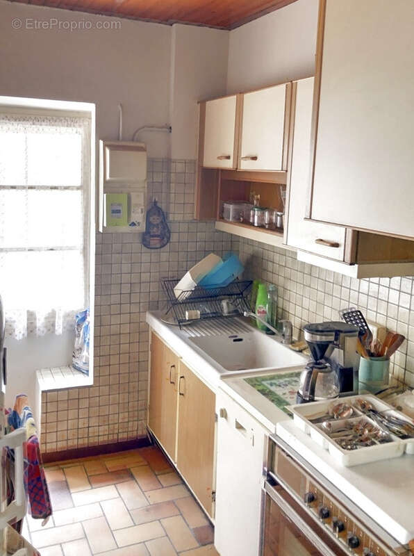 Au coeur d'un village de caractère dans la montagne noire, avec toutes commodités, maison avec cour - photo 4