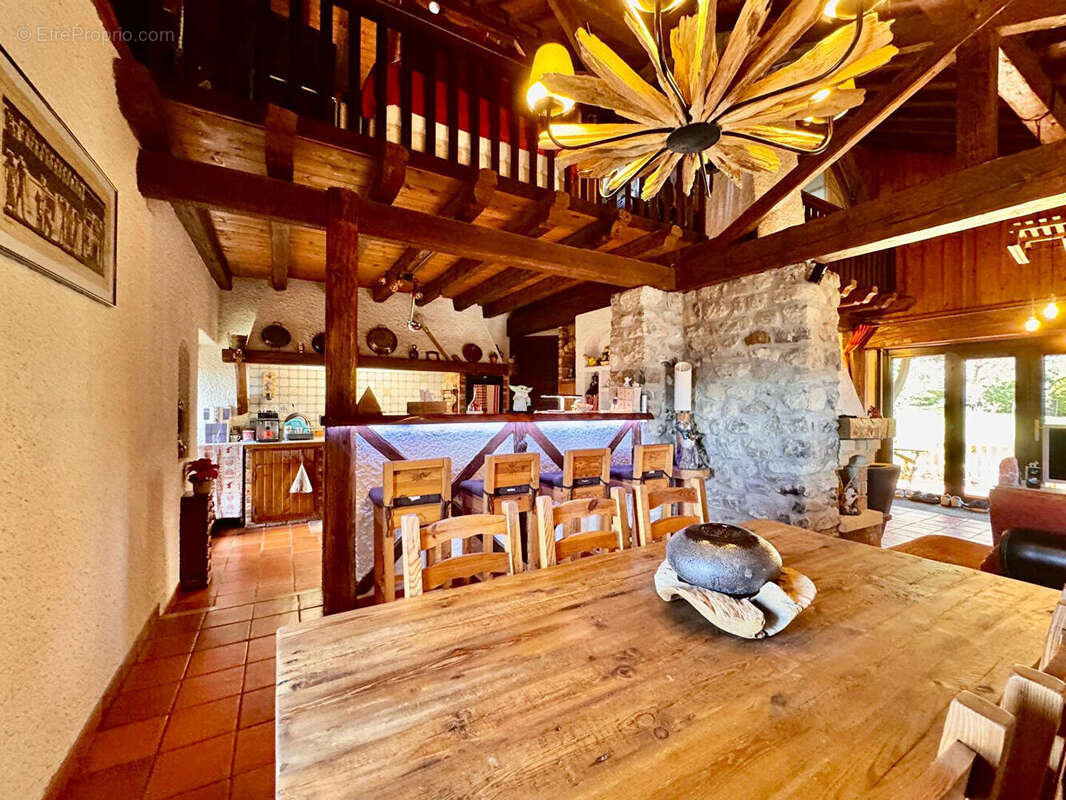 Maison à VIUZ-EN-SALLAZ