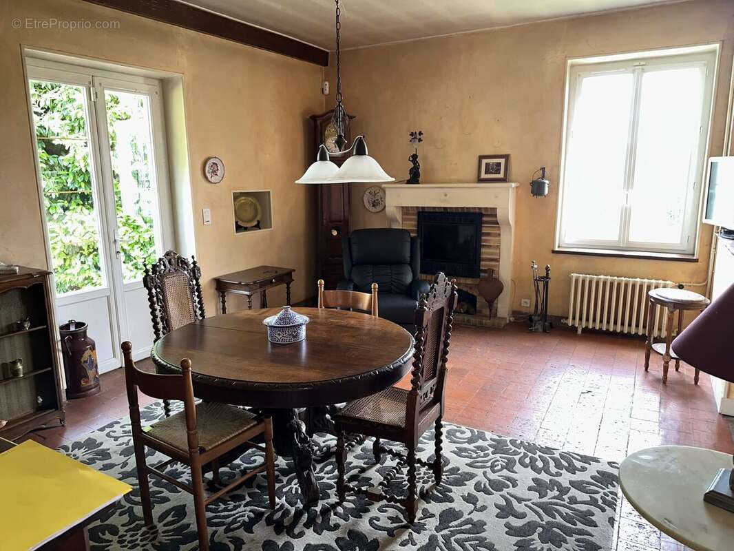 Maison à LHOMMAIZE