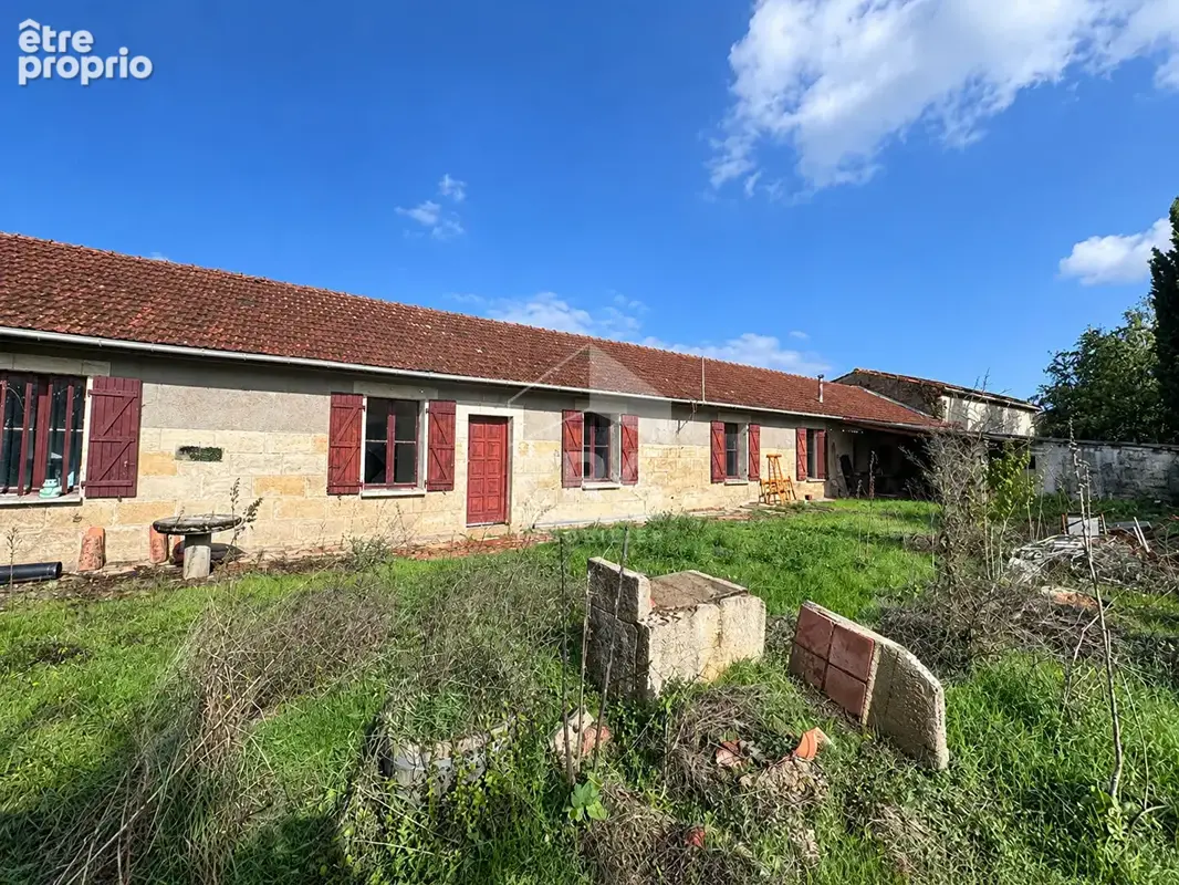 Maison à vendre à Bourg - 5 pièces, 165 m², terrain 10 434 m² - photo 2