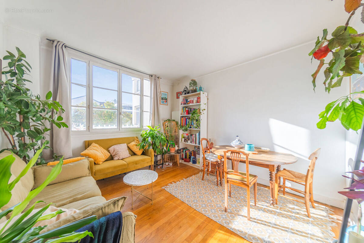 Appartement à PARIS-20E