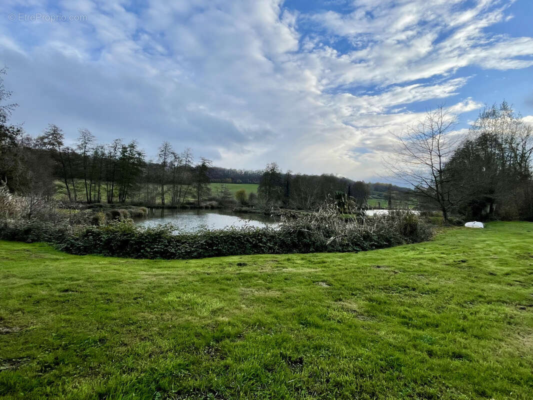 Maison à SAINT-JEAN-DE-LA-MOTTE