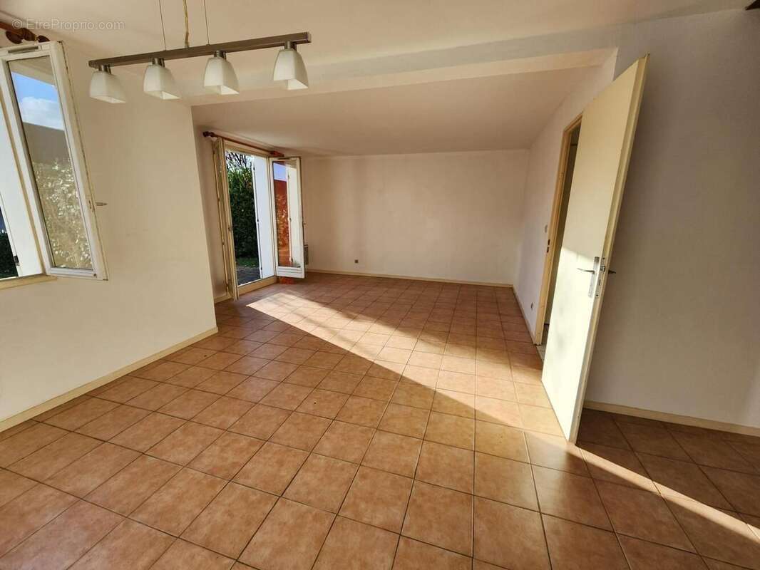 Photo 8 - Maison à SAVIGNY-SUR-ORGE