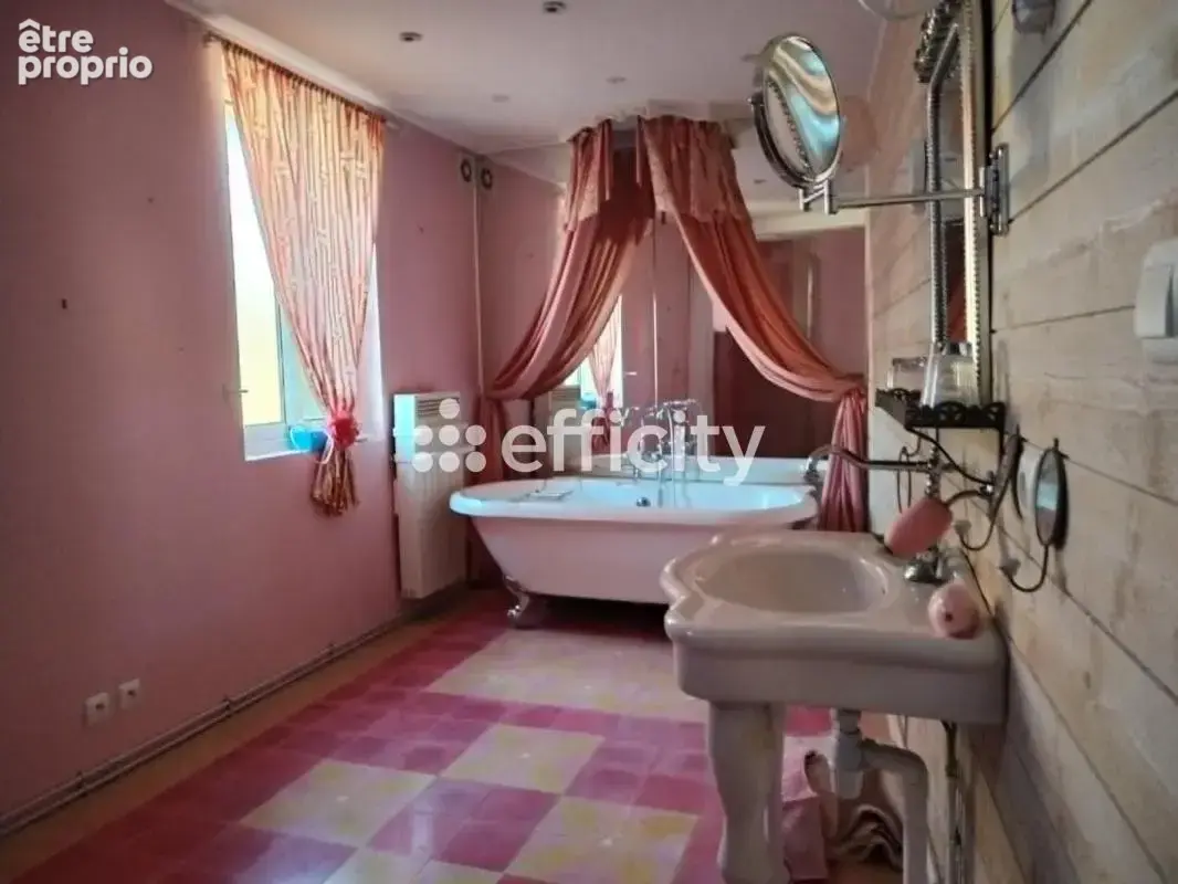 Maison 11 pièces 400 m² à vendre à Surtainville (50270) - photo 13