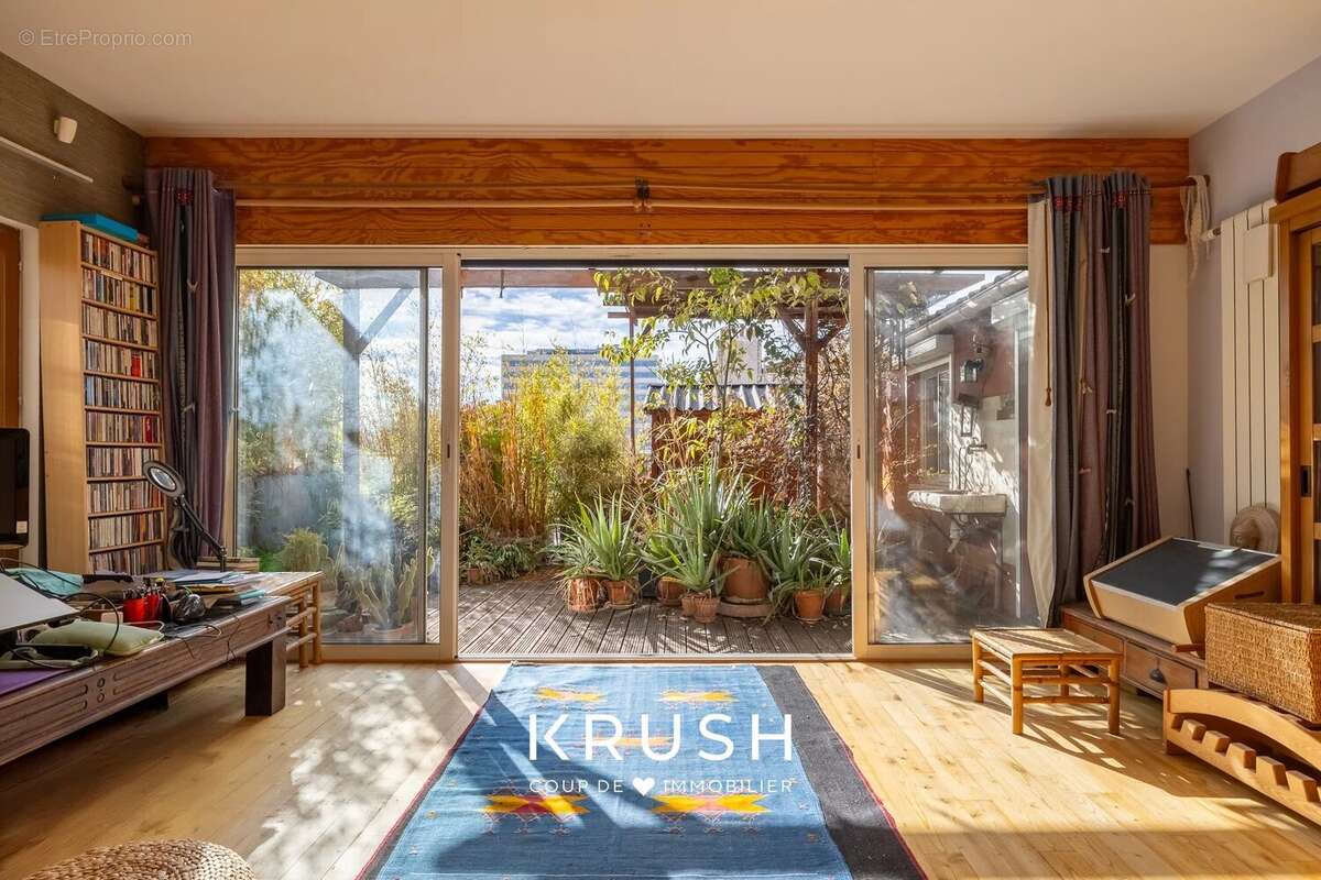 Appartement à MARSEILLE-4E