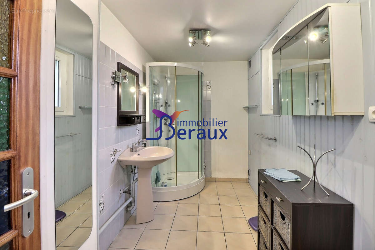 Maison à SAINT-MARTIN-DE-BOSCHERVILLE