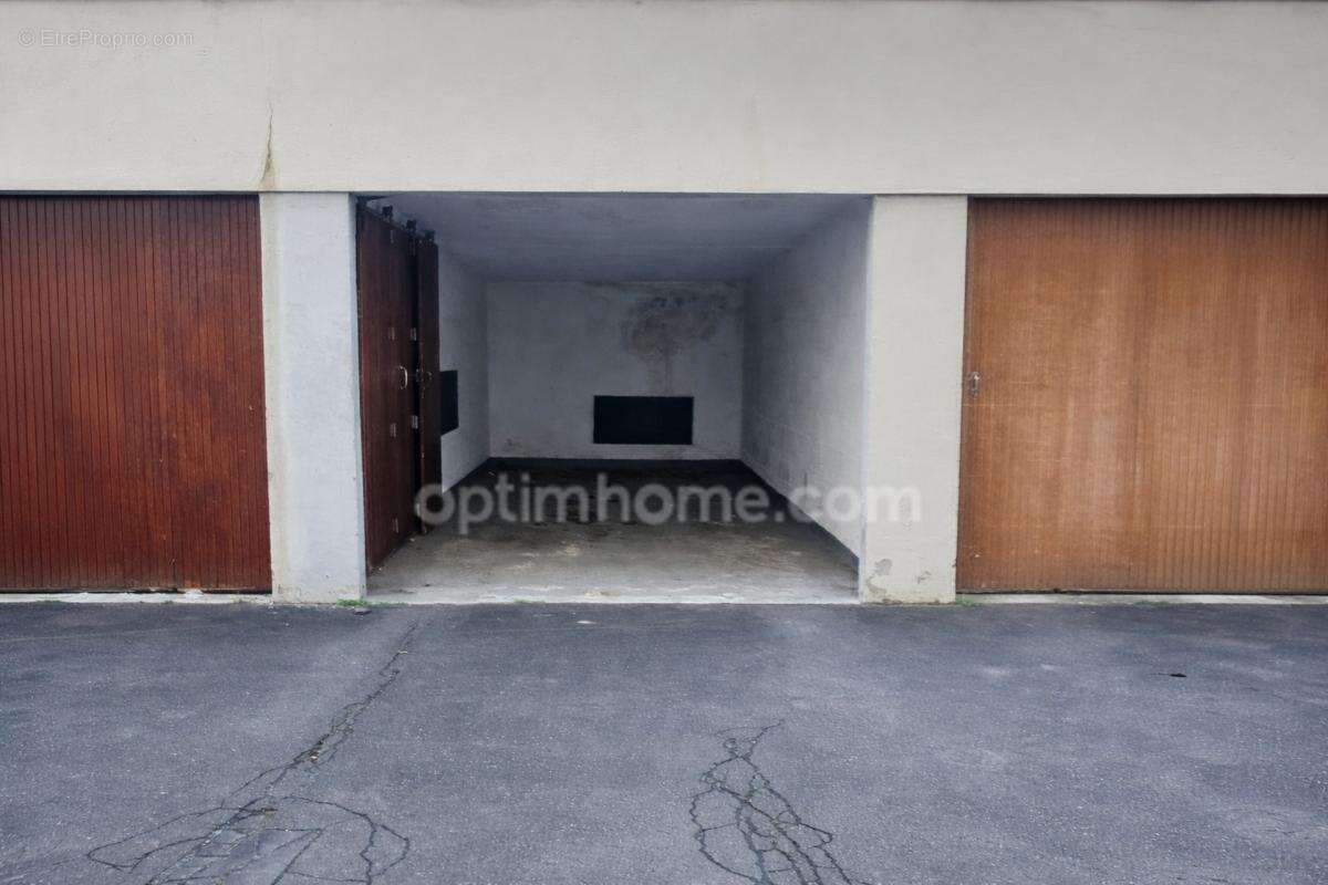 MONTMORENCY (95) A vendre Appartement de 99 m² dans résidence sécurisée avec piscine, tennis et espaces verts - photo 12