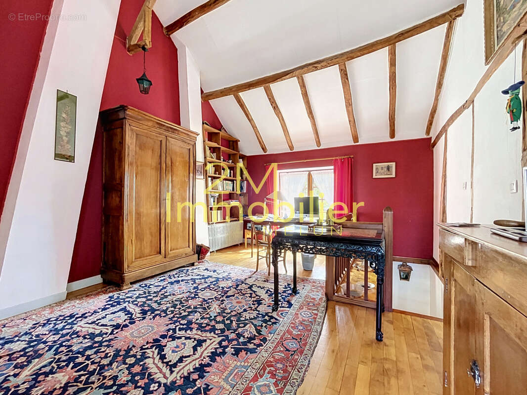 A vendre - maison de caractère - photo 7