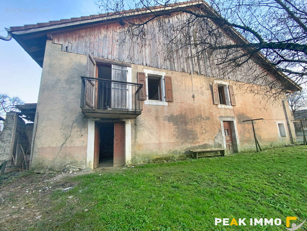 Maison à PEILLONNEX