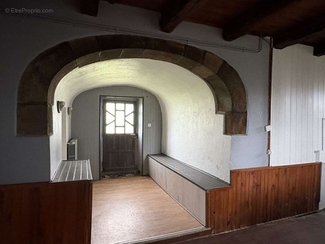 Maison à ALBUSSAC