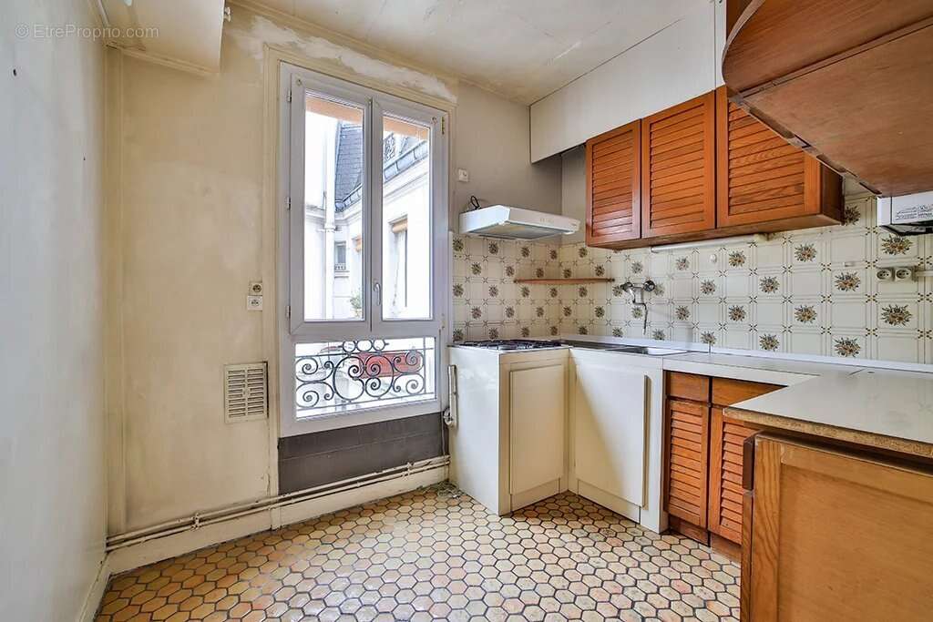 Appartement à PARIS-18E