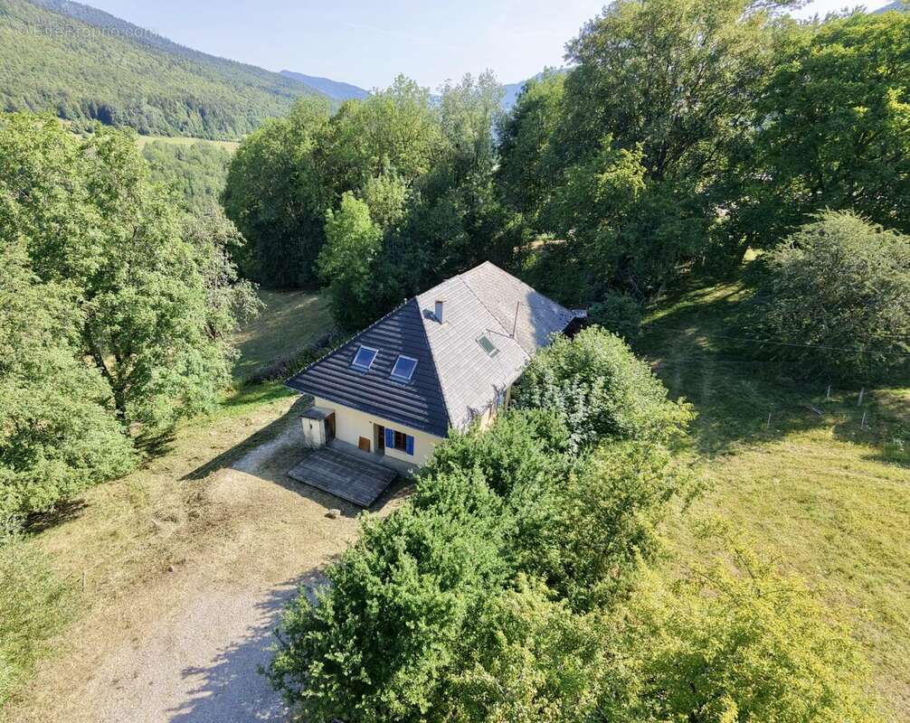 Maison baujue rénovée LE NOYER 73340 - photo 26