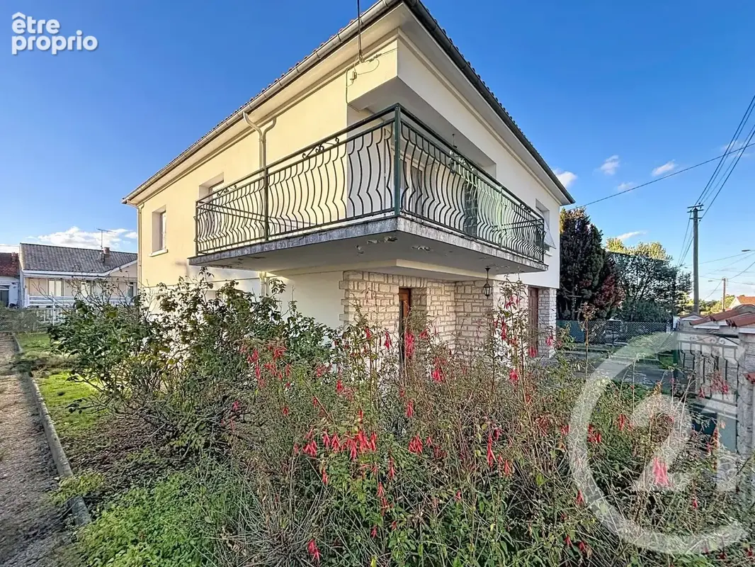 Maison 7 pièces 148 m² à vendre à Soyaux (16800) - photo 3