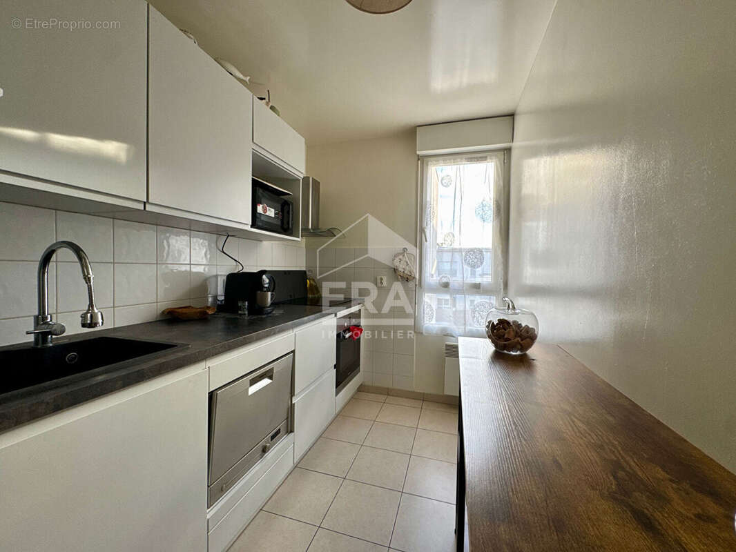 Appartement à COMBS-LA-VILLE