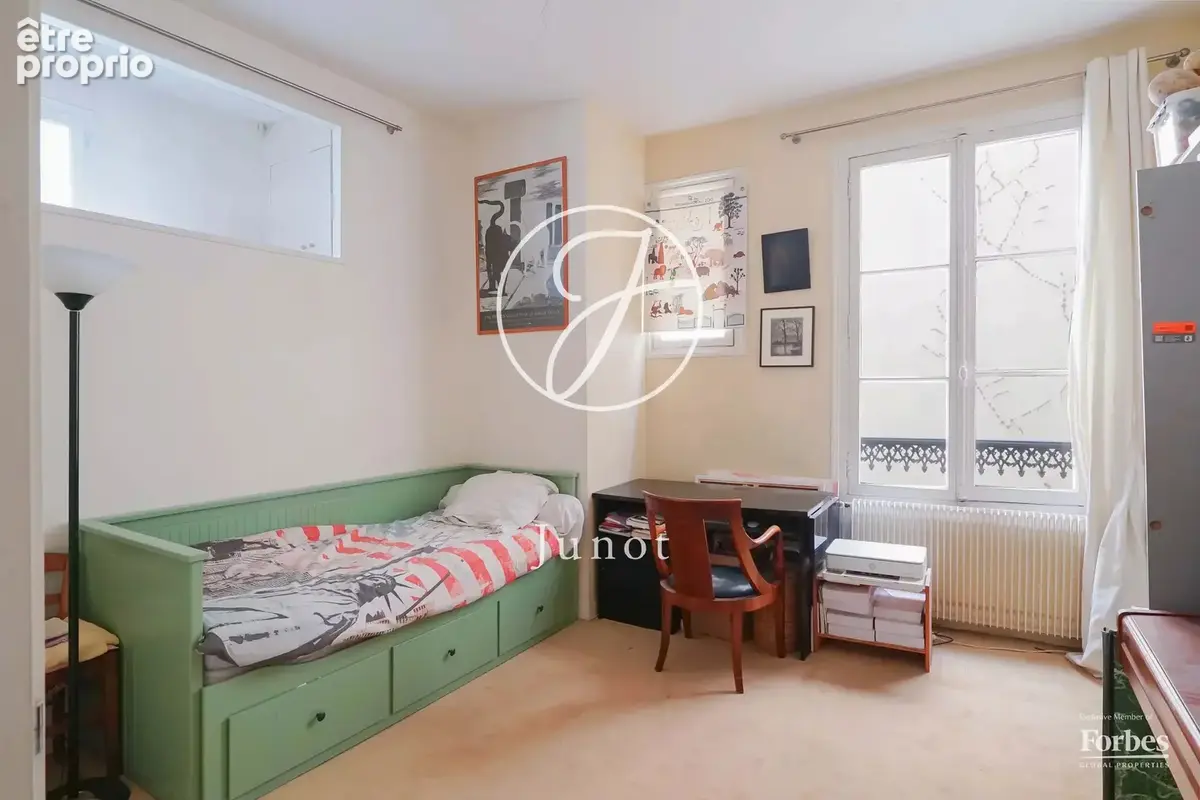 Paris 7e - CARRÉ DES ANTIQUAIRES - Appartement - 3 pièces - 88,91m² Carrez - 89,33m² au sol - 2 chambres - photo 12