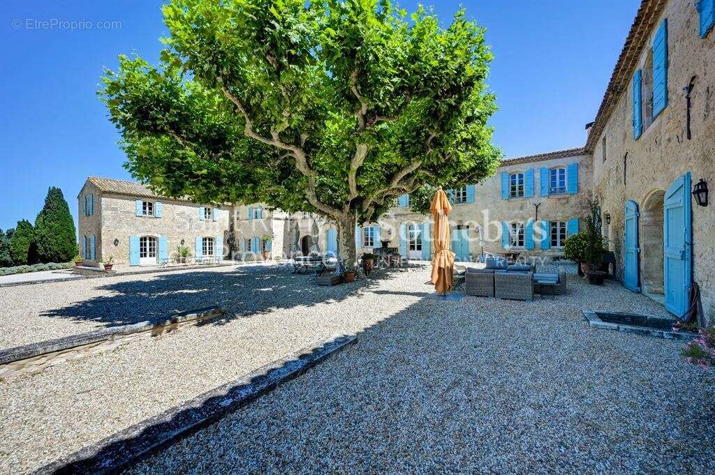 Au cœur des Alpilles, une propriété d’exception chargée d’histoire - photo 21